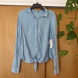 Charlotte Rouse light blue casual lightweight cute Top